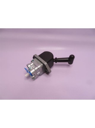 Клапан воздушный стояночного тормоза прицеп (2 отверстия) качество (производитель SORL)