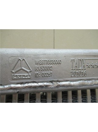 Радиатор интеркулера  HOWO 70т  D12 0080 50